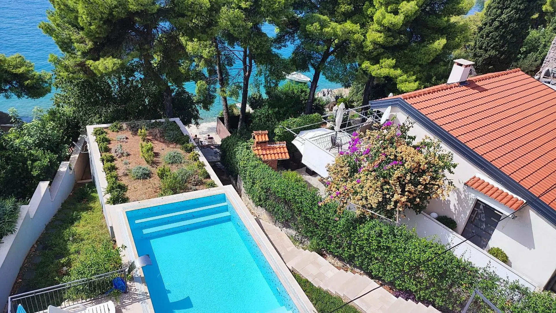 Lägenhetshotell Villa Penava, Private Beach, Pool And 7Min To Trogir Kroatien