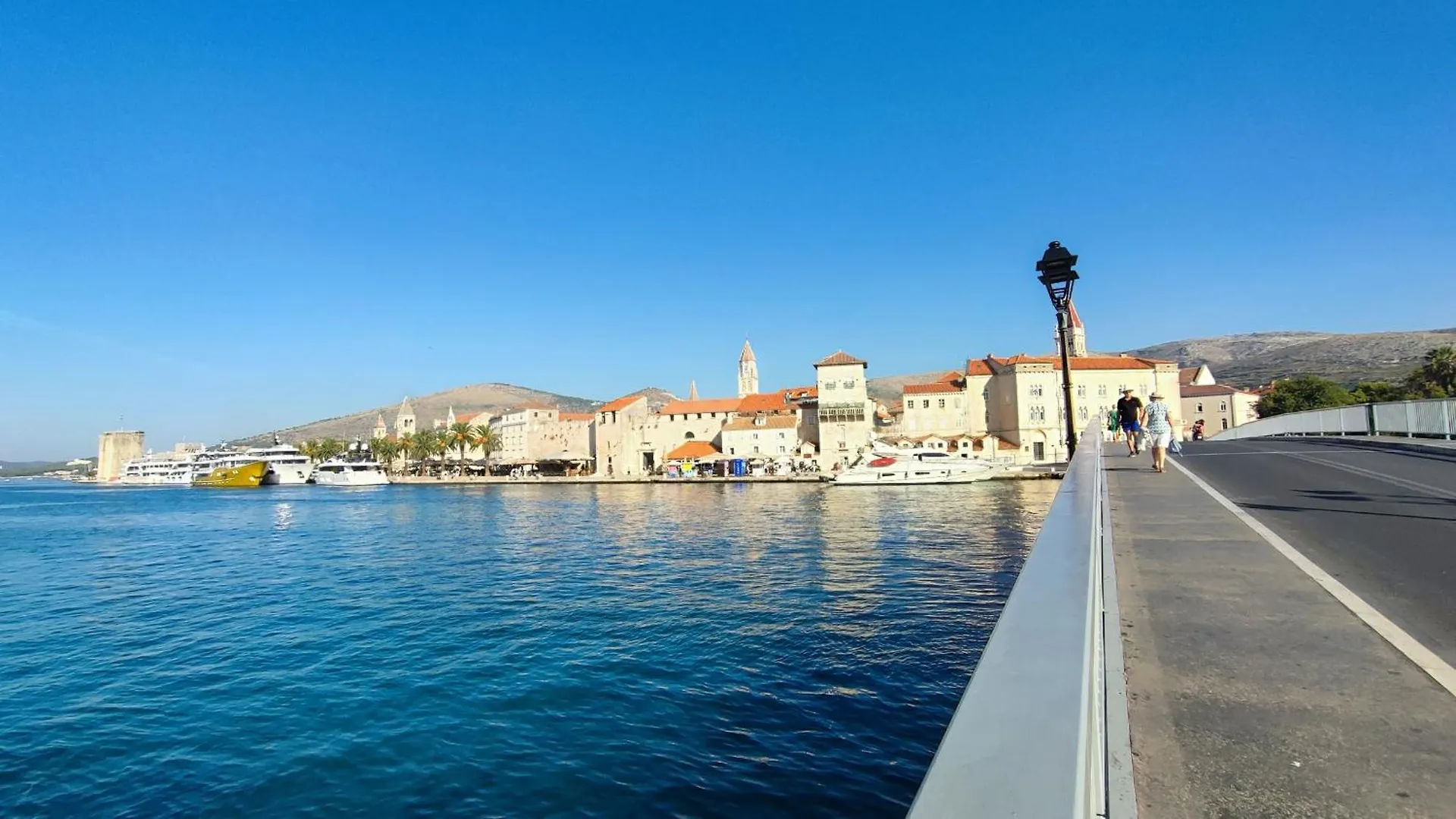 Villa Penava, Private Beach, Pool And 7Min To Trogir 0*,